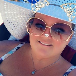 Meet your Posher, Mellisa